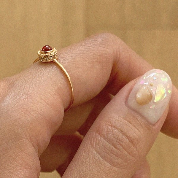 Side Cognac Diamond, Garnet Ring 18K 사이드 꼬냑 다이아몬드, 가넷 반지