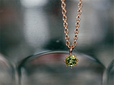 Apple Green Sapphire Necklace 18K 애플 그린 사파이어 목걸이