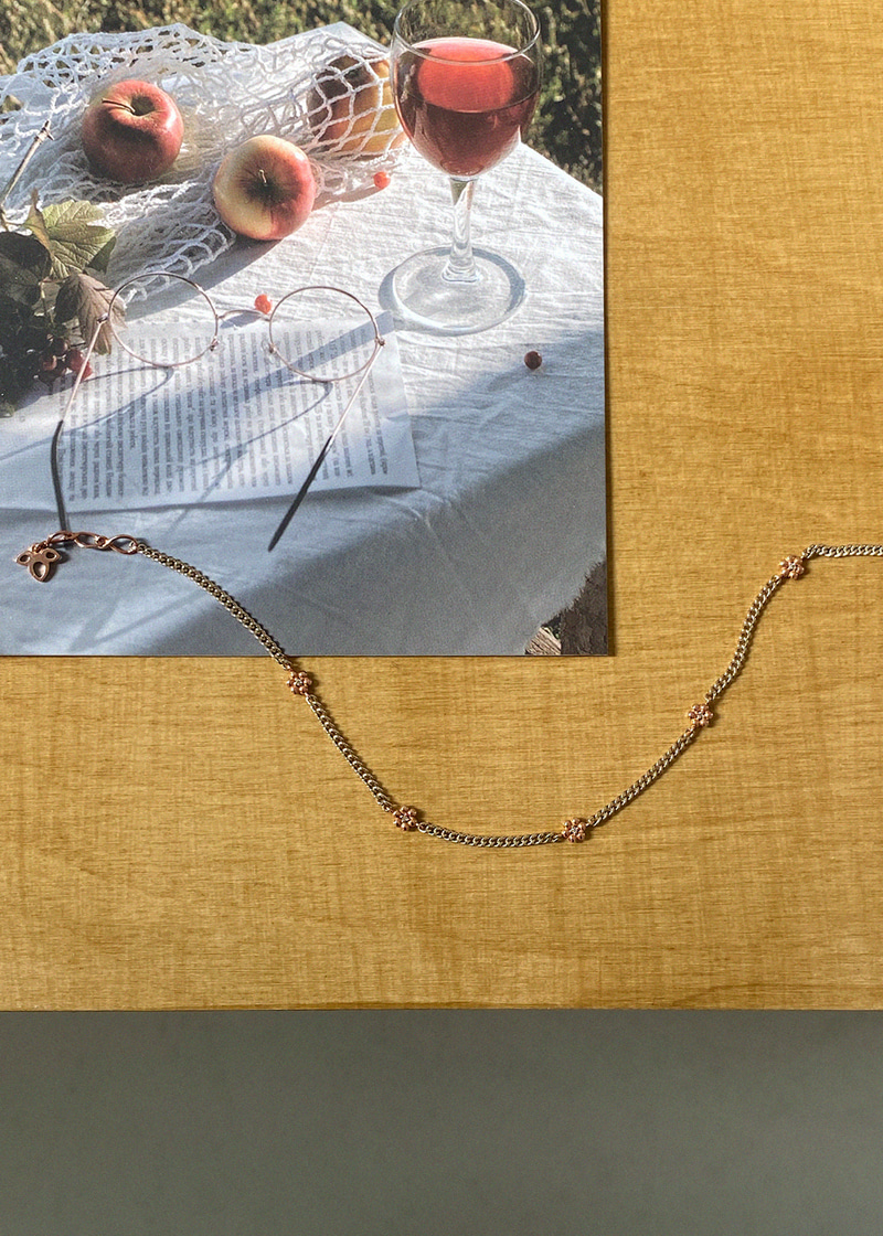 10P Cognac Diamond Tiny Flower Chain Bracelet 18K 10P 꼬냑 다이아몬드 잔꽃 체인 팔찌