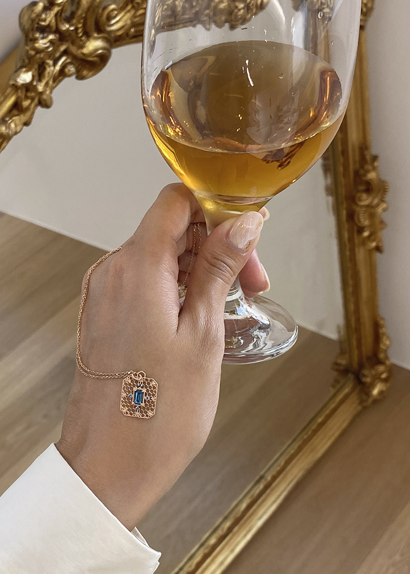 Cognac Diamond, London Blue Topaz See Through Necklace 18K 꼬냑 다이아몬드, 런던 블루 토파즈 시스루 목걸이