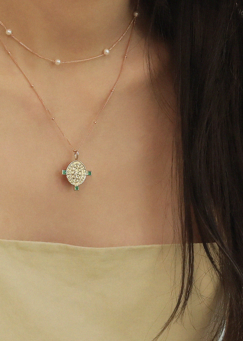 3P Emerald Double Sided Coin Necklace 18K 3P 에메랄드 양면 주화 목걸이