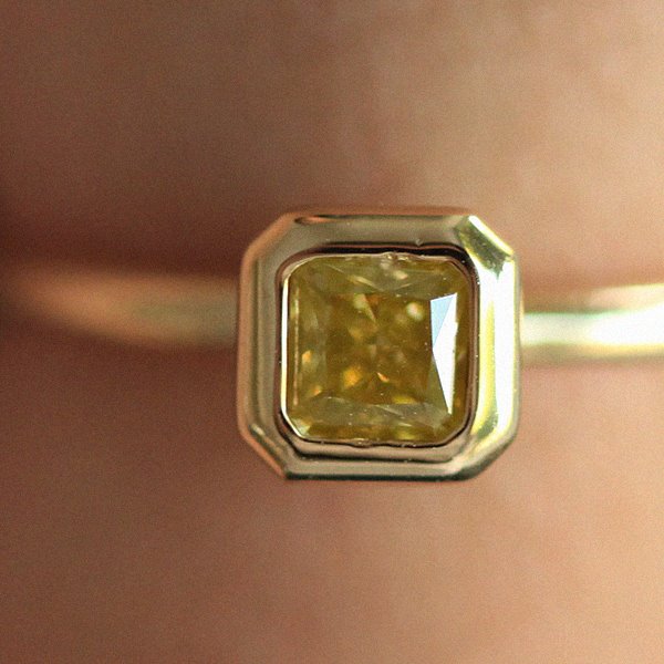 ㆍDesigned by Namheeㆍ Yellow Diamond Pinky Ring 18K 옐로우 다이아몬드 애끼 반지