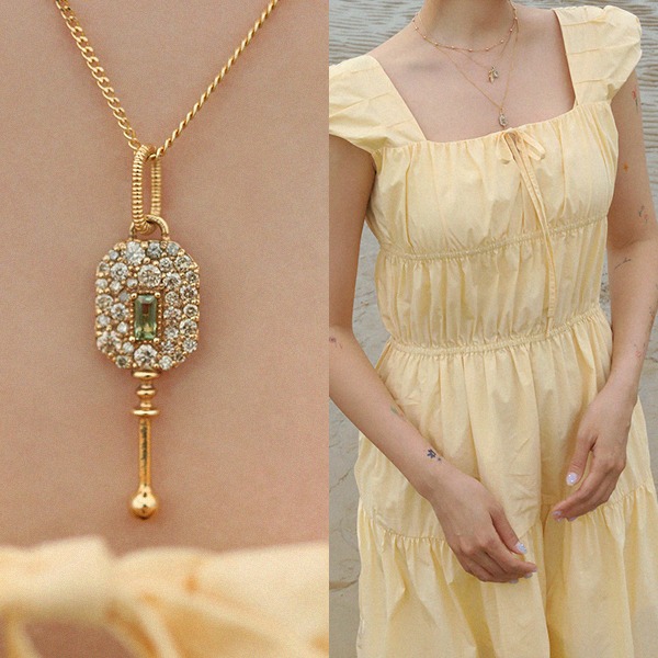 Cognac Diamond, Green Sapphire Key Necklace 18K 꼬냑 다이아몬드, 그린 사파이어 열쇠 목걸이